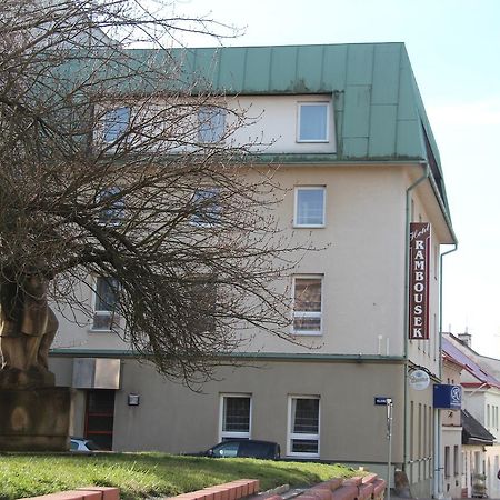 Hotel Rambousek Nové Město nad Metují Exteriör bild