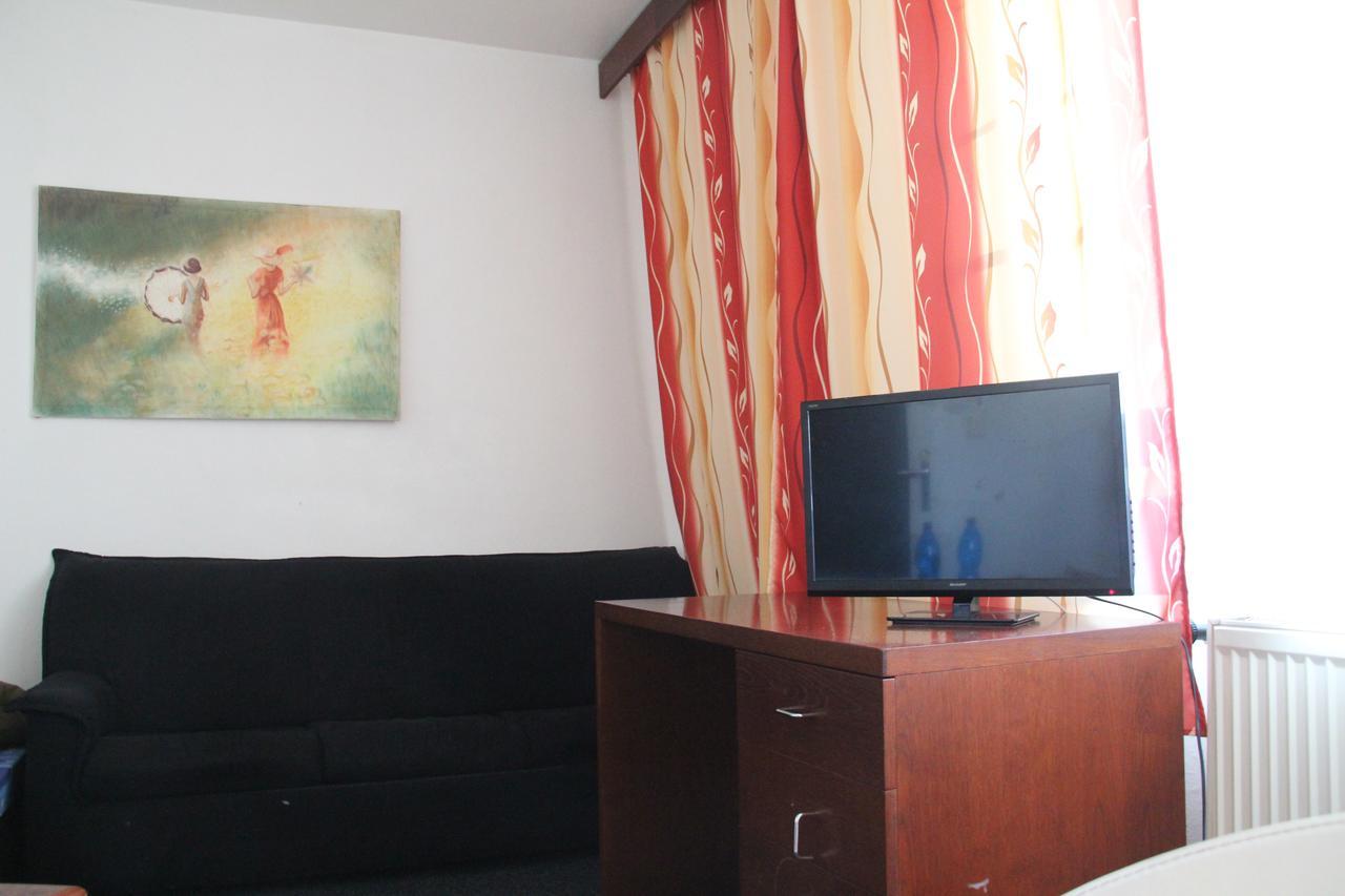 Hotel Rambousek Nové Město nad Metují Exteriör bild
