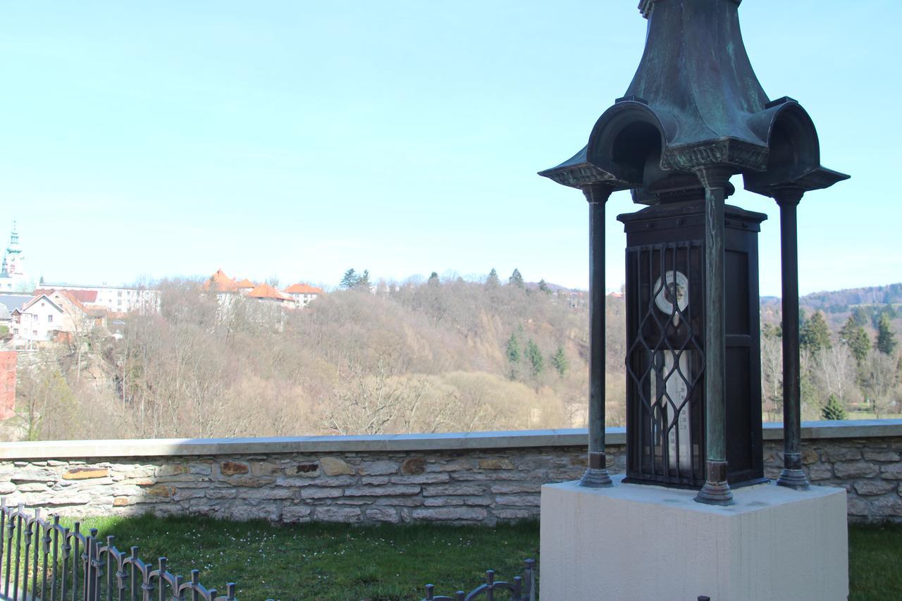 Hotel Rambousek Nové Město nad Metují Exteriör bild